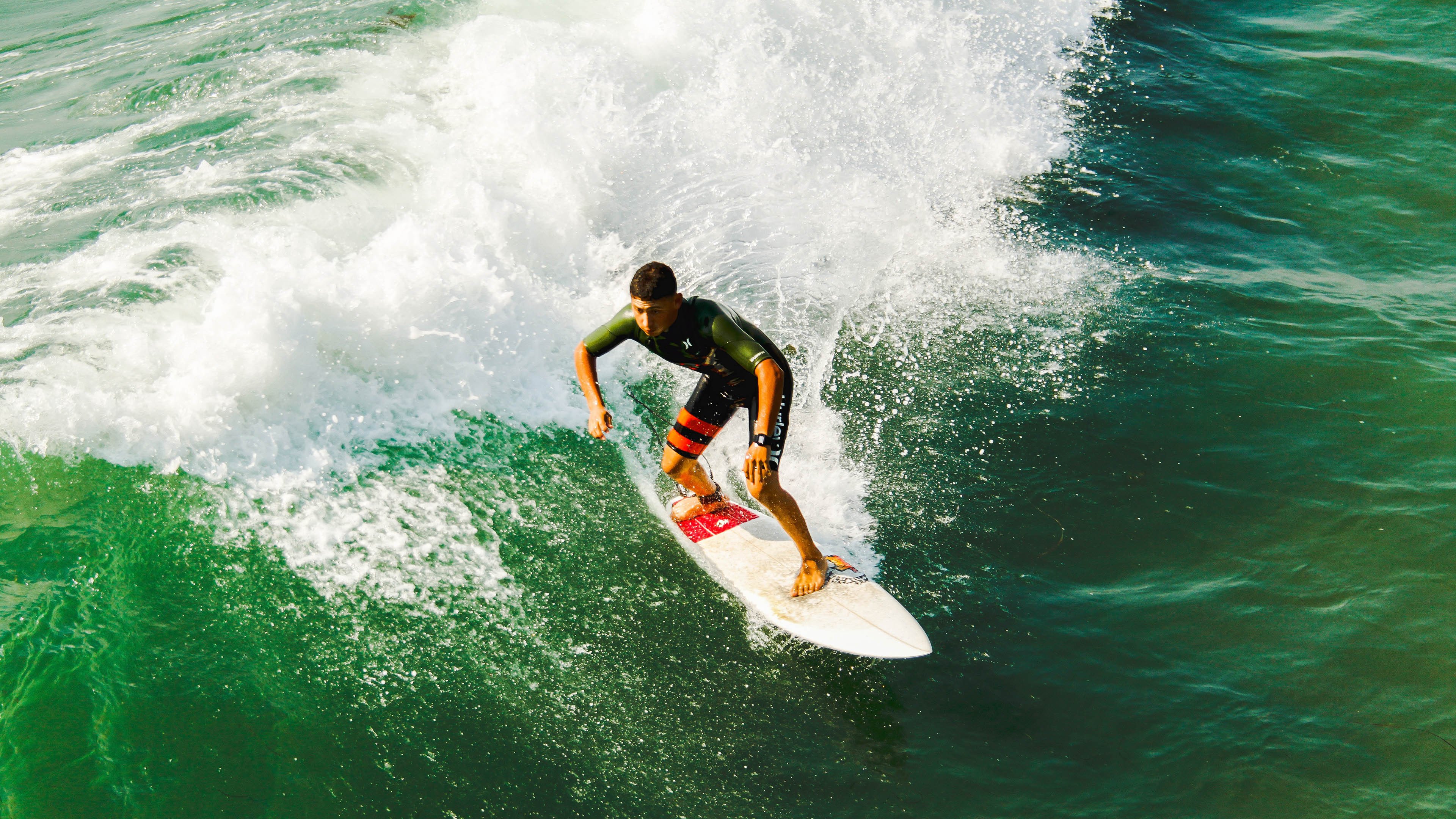 武汉卓尔球队展现出色实力，蓄势待发，武汉卓尔队主力队员